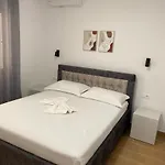 Apartment Yourself *